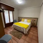Pensjonat Biazteri La Guardia